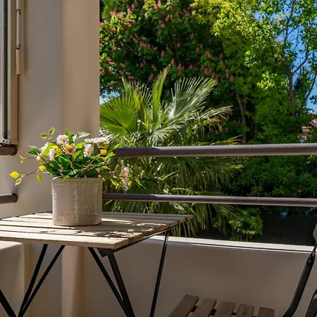 아파트 L'esclusivo Carducci 14: Tra Centro Storico E Mare *